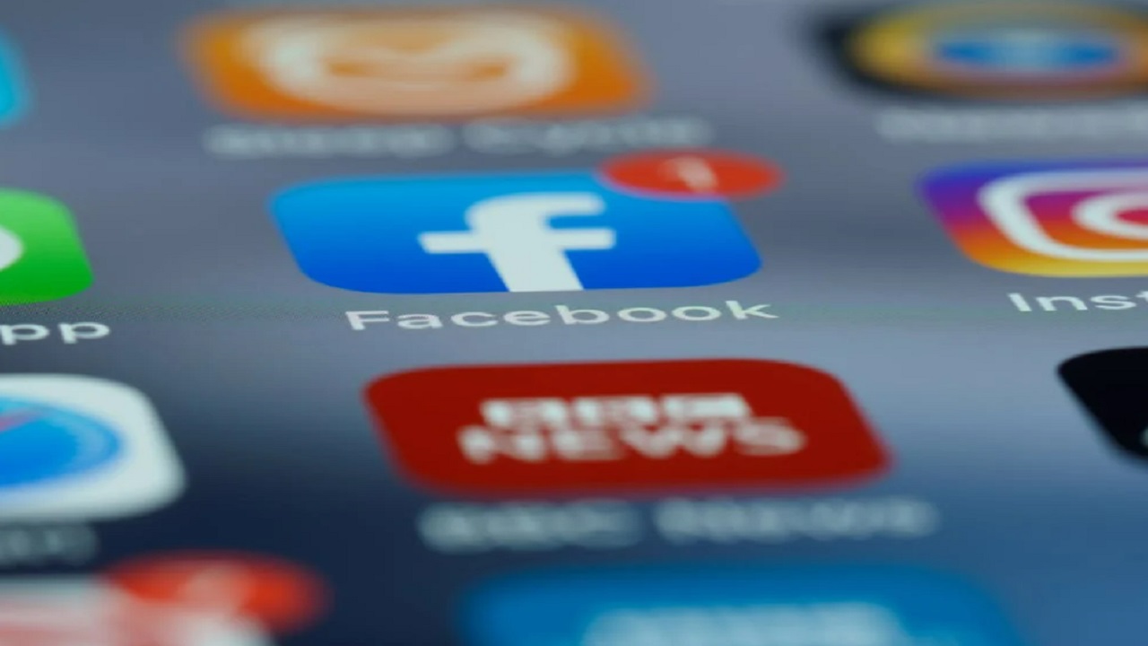 แคนาดาหยุดการโฆษณากับ Facebook และ Instagram
